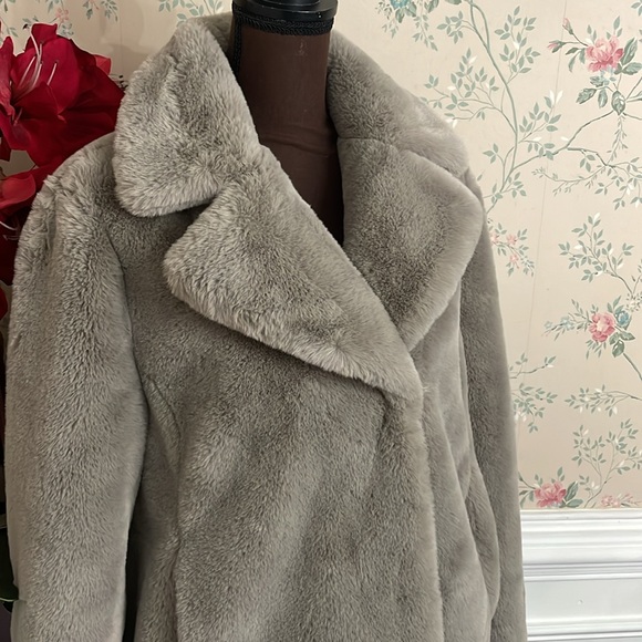 NWT DKNY Silver Grey Lux Faux Fur Lined Pockets Jacket M - Picture 2 of 6